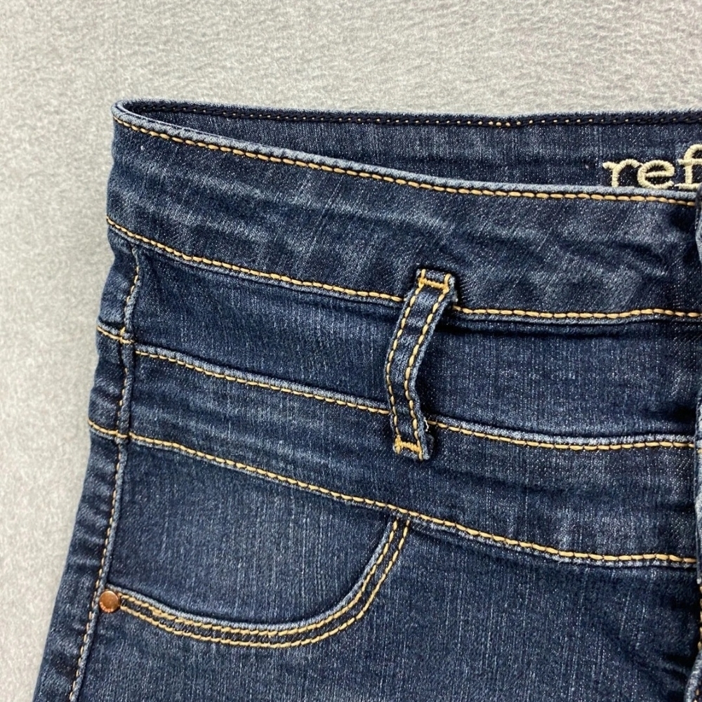 Refuge Women's Denim Blue Shorts - Picture 4 of 15